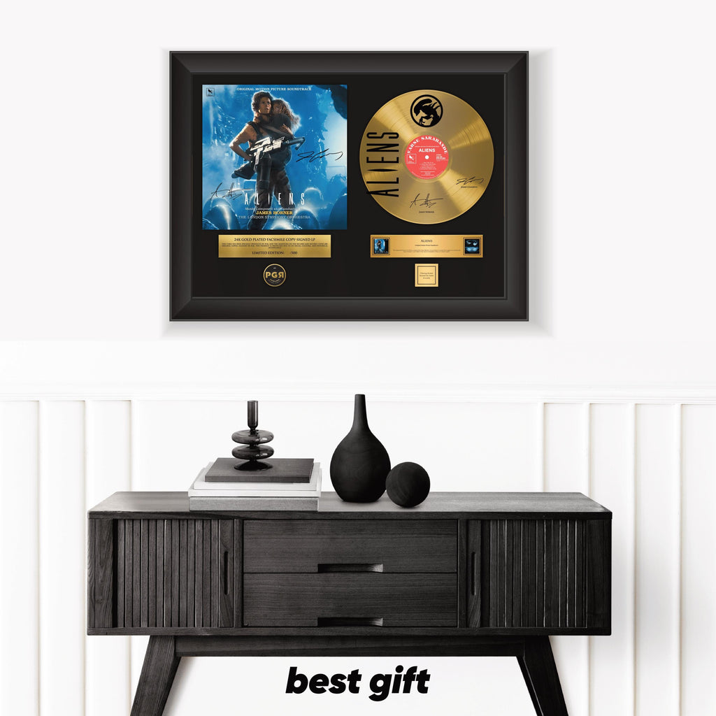 Aliens – Framed Gold Plated Record Vinyl  – Copy Signed – Premium Wall Art